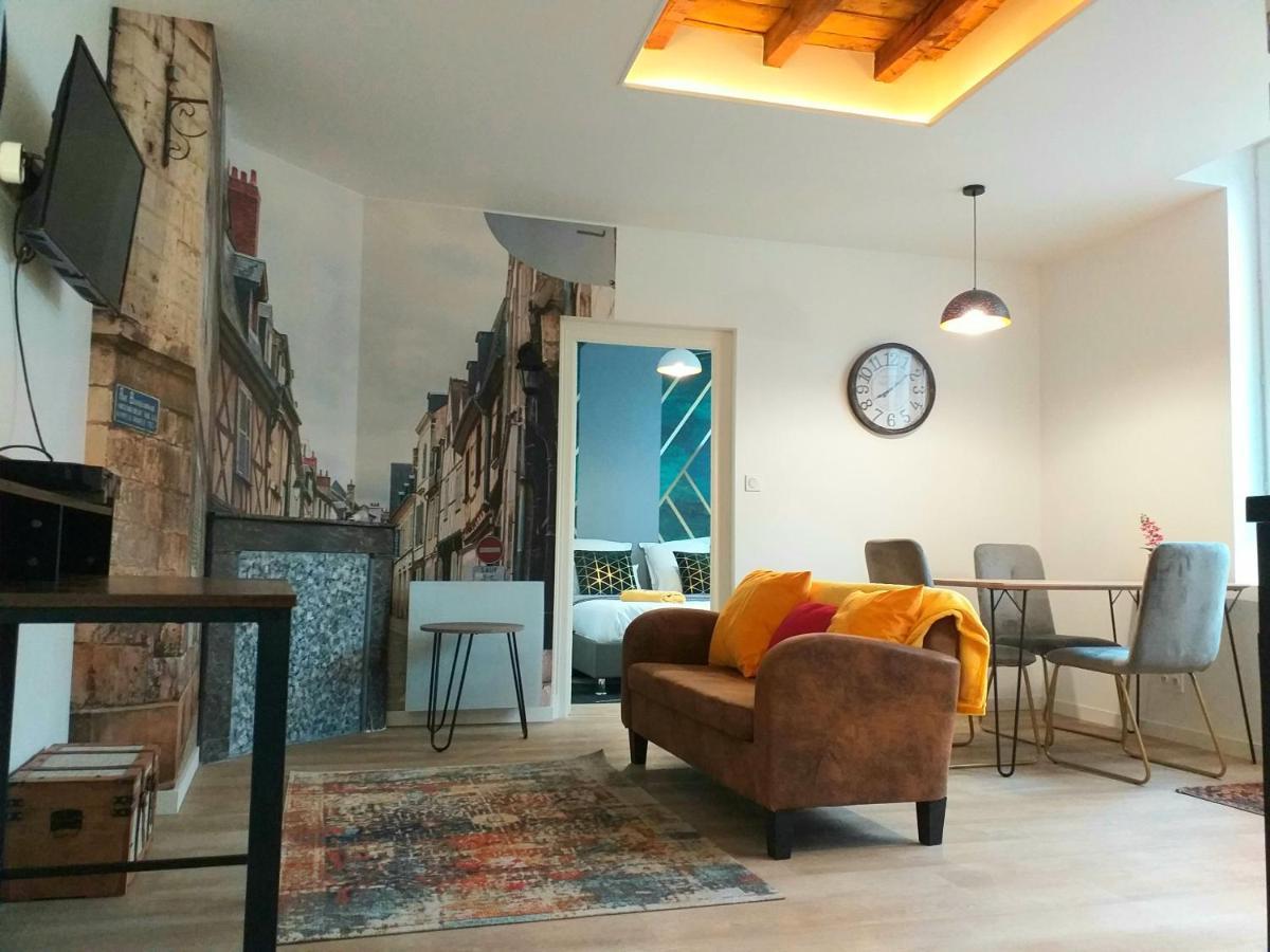 Les Volets Bleus - Deux Appartements Et Un Studio, Jardin Bourges Exterior photo