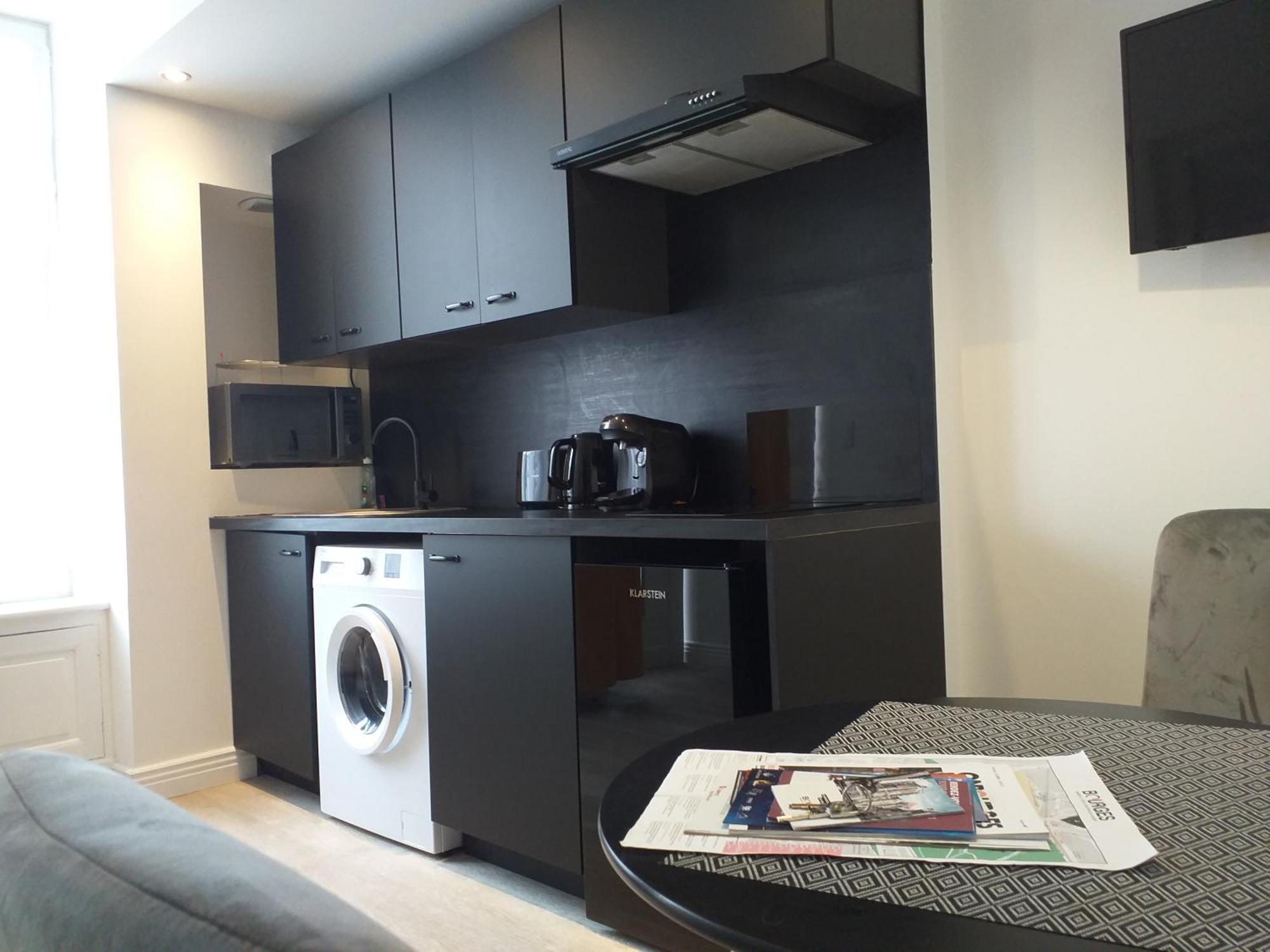 Les Volets Bleus - Deux Appartements Et Un Studio, Jardin Bourges Room photo